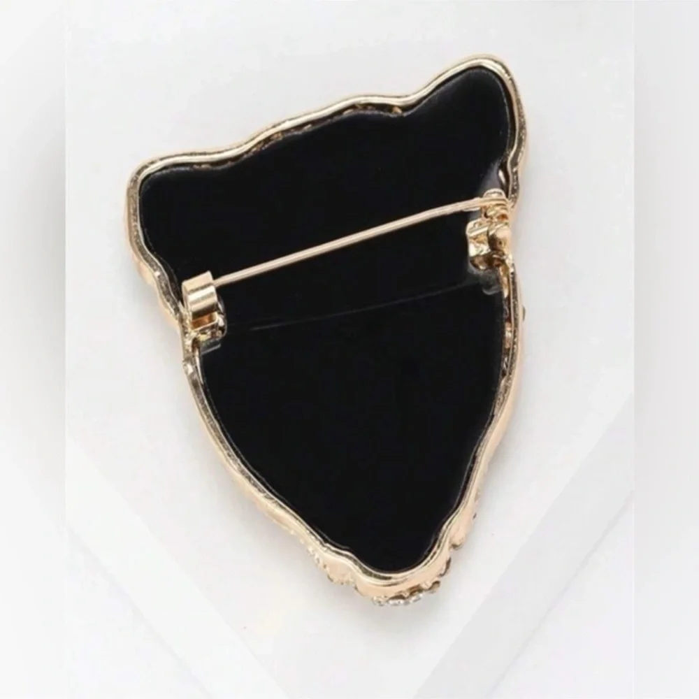 ✨Gold and Black Crystal Leopard Head Brooch - Women Jewelry